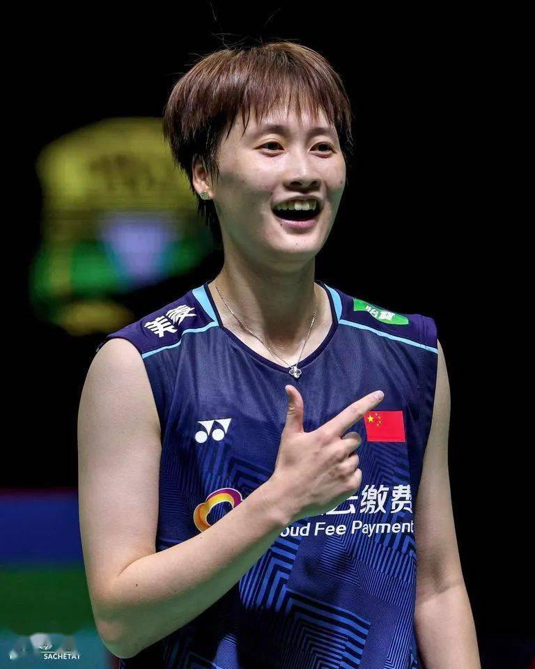印尼队翻盘日本队，陈雨菲惊艳四座