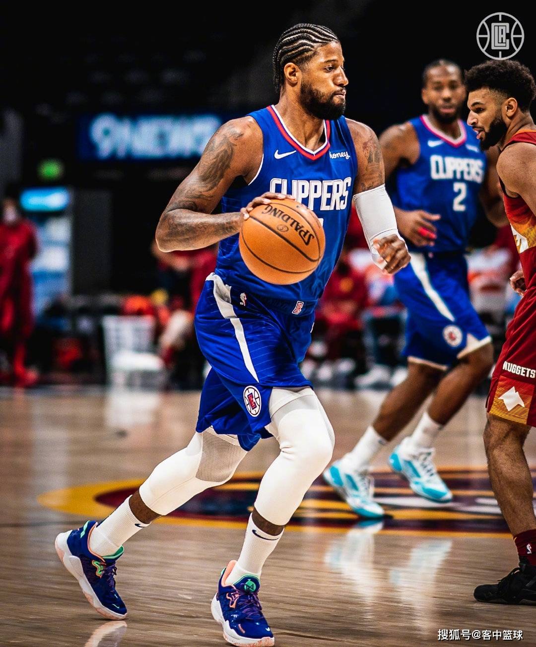 爱游戏官方-山西队险胜掘金，乔治惊艳四座