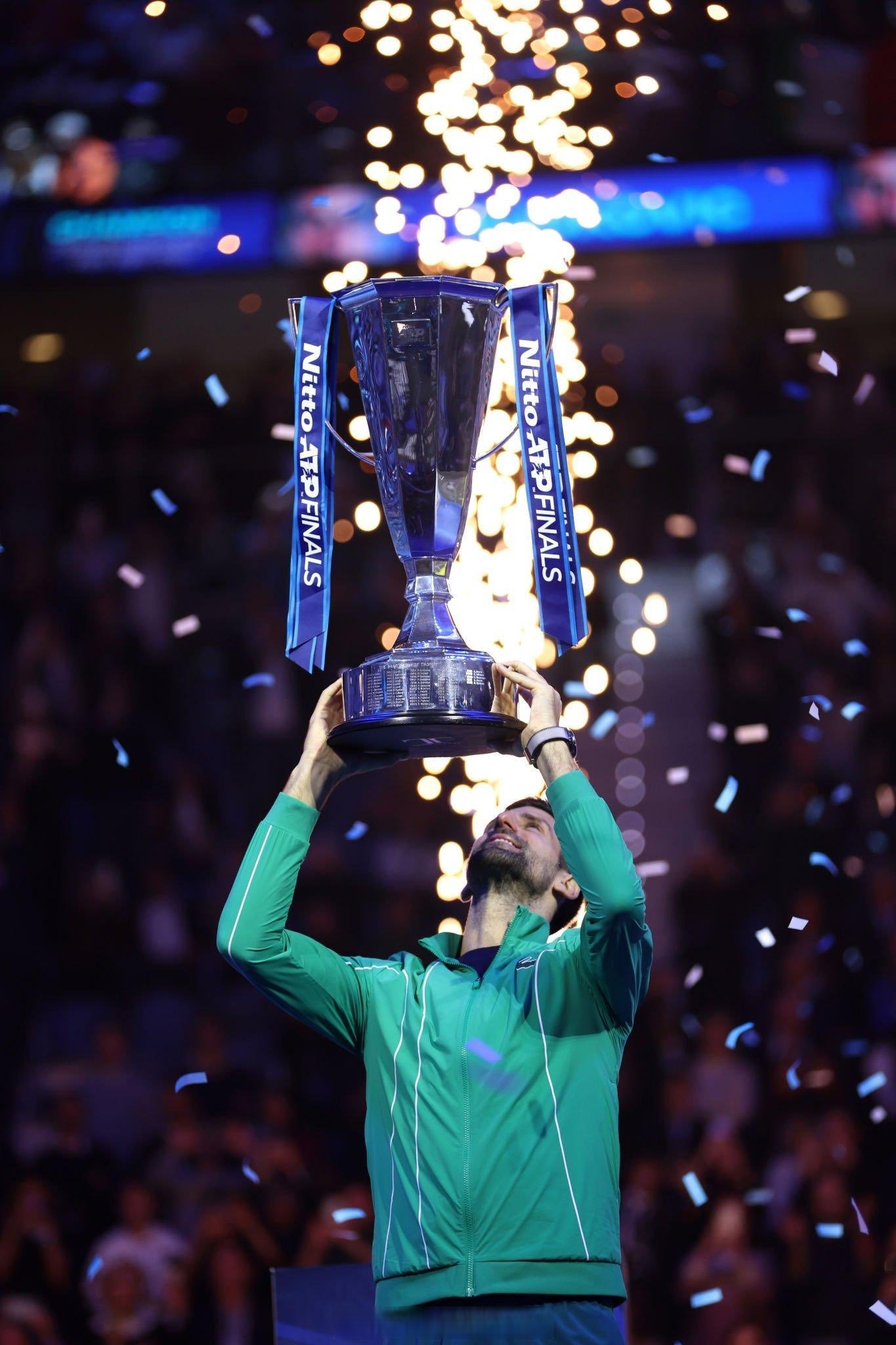 年终总决赛险胜澳网，德约科维奇扛起全队