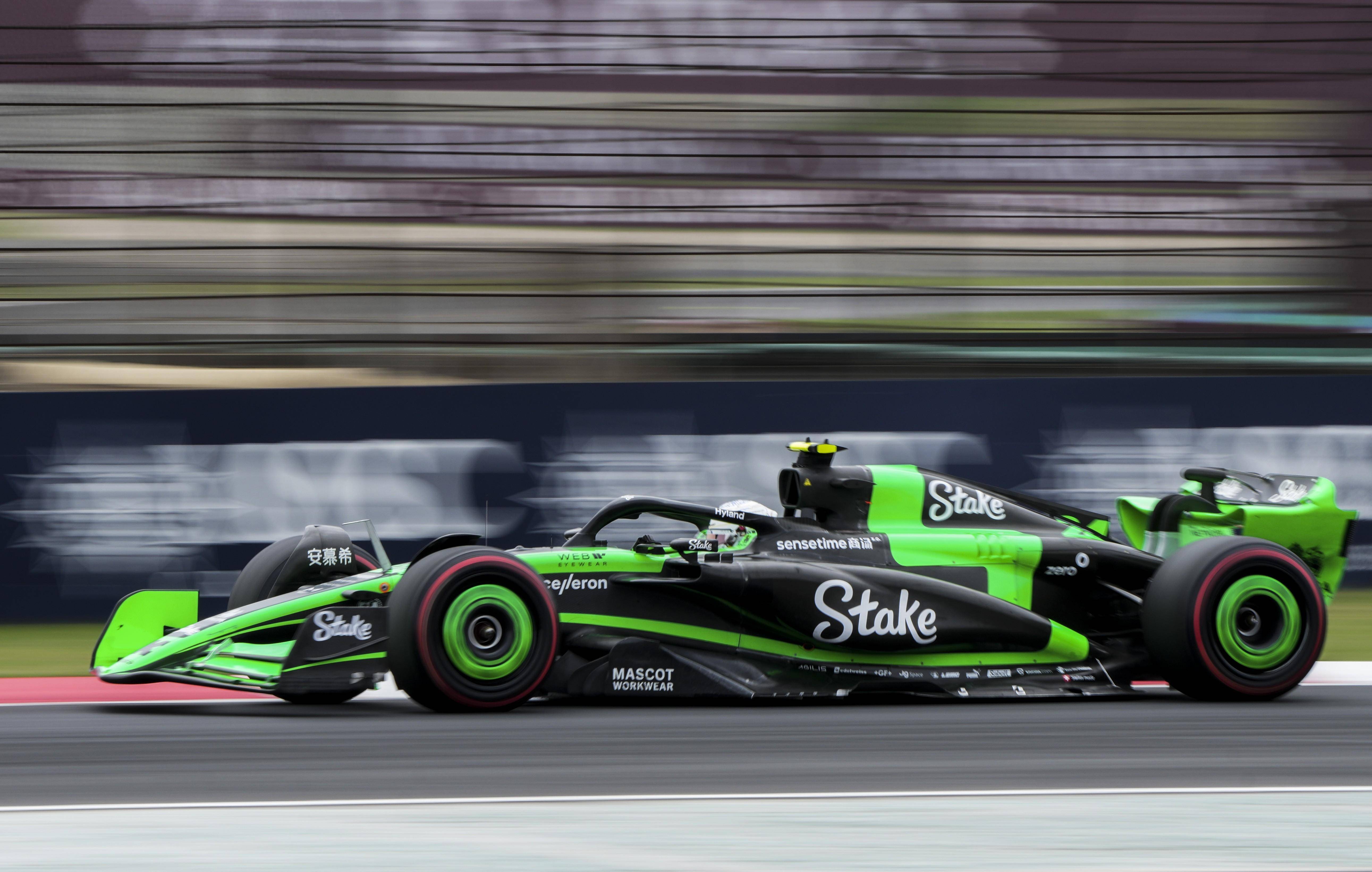 ayx世界杯2026-索伯车队逆转迈凯伦，周冠宇扛起全队