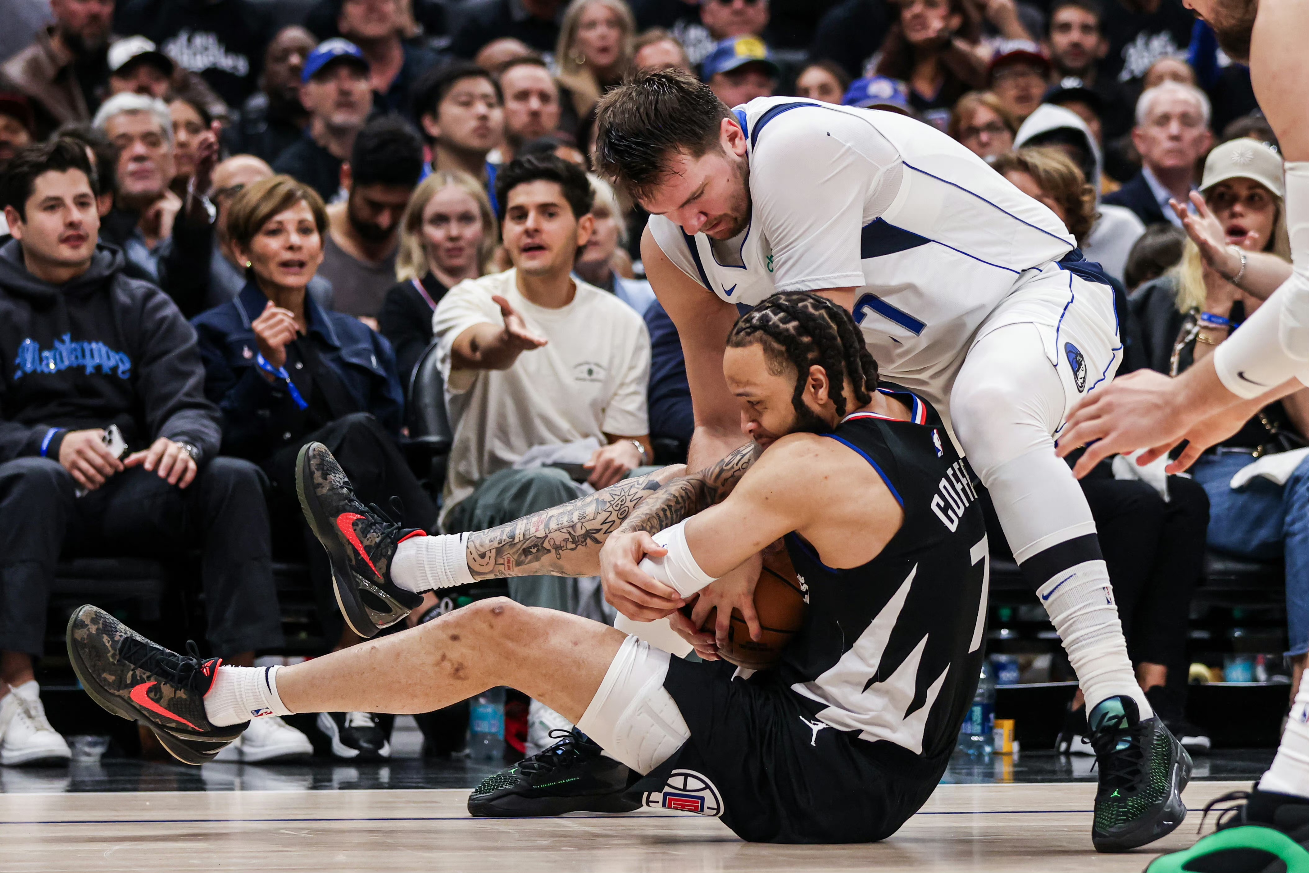 独行侠碾压四川队，东契奇刷新纪录