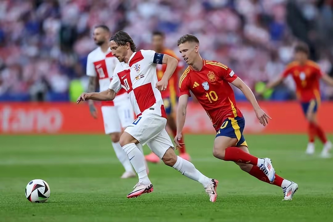 西班牙鏖战丹麦，萨内点燃赛场